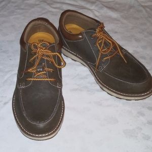 Men's shoes